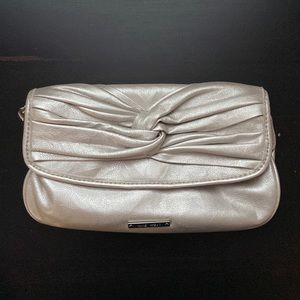Nine West clutch/side purse